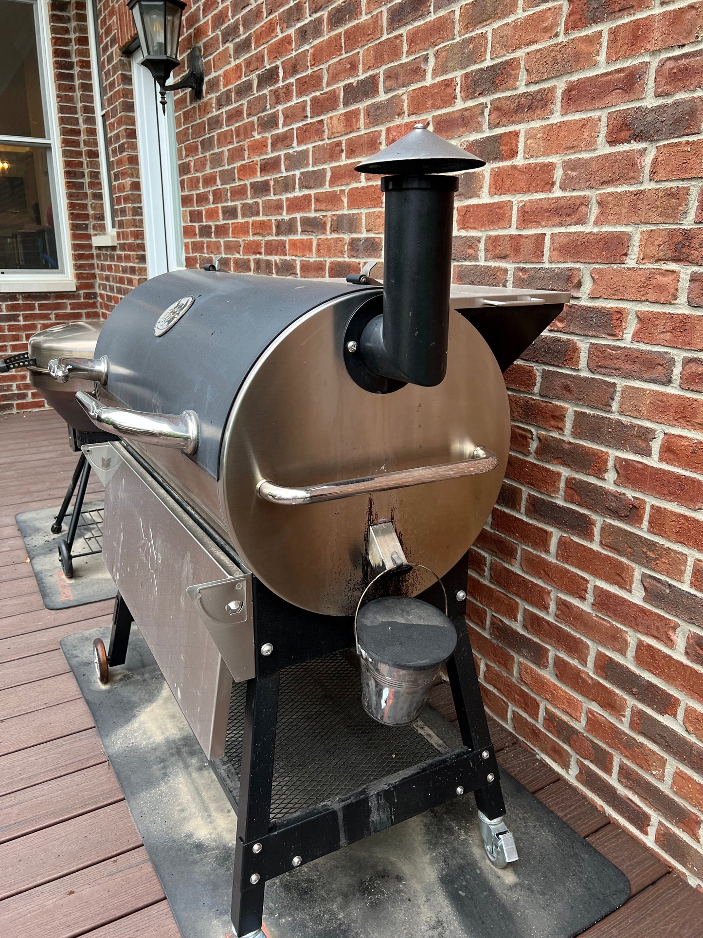 Grease Drain Plug, Smoke Stack Cover, and Grease Bucket Cover Black Set