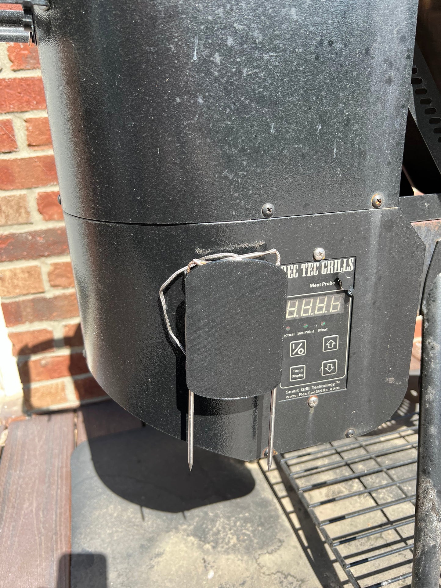 Custom Probe Holder for recteq Grills