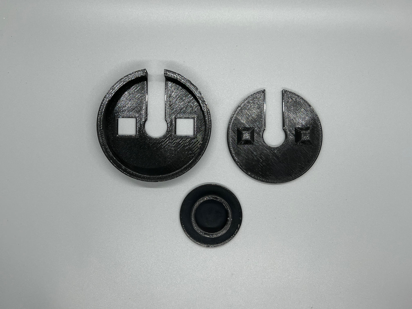Smoke Stack Cover and Grease Drain Plug Black Set for Z Grills 550 Series